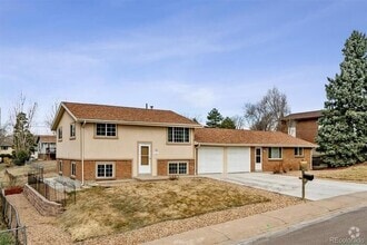 Building Photo - Charming 4 beds 2 baths in Lakewood