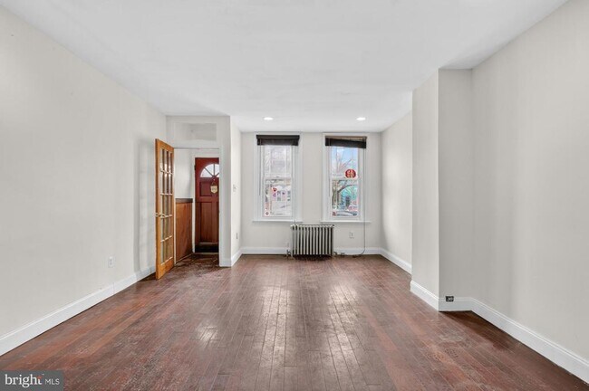 Building Photo - 2524 E Lehigh Ave