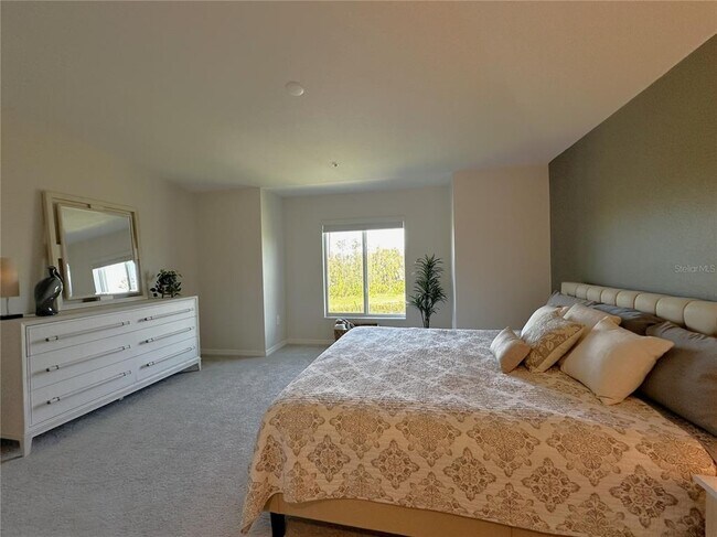 Building Photo - 14231 Heritage Landing Blvd