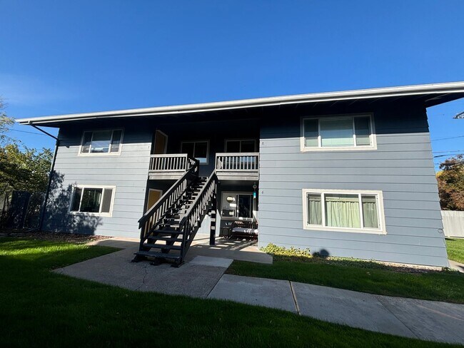 Building Photo - 1404 Toole Ave