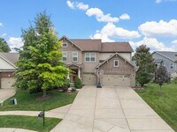 Building Photo - Stunning Former Display Home on a Quiet Cu...