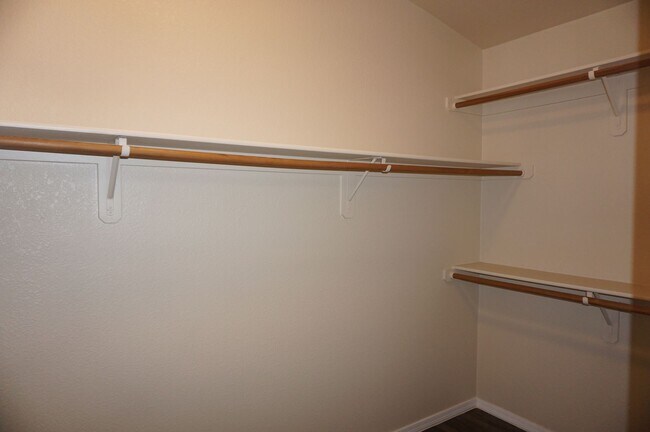 Building Photo - 2201 S Saint Suzanne Dr