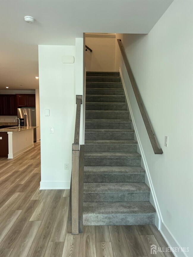 Building Photo - 10106 Donatello Dr