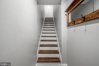 Building Photo - 239 Smallwood Ct