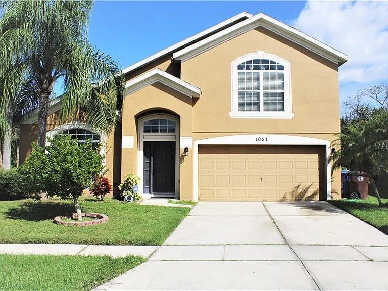Building Photo - 1021 Hacienda Cir