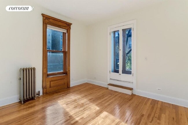 Building Photo - 634 2nd St