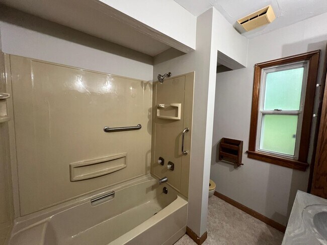 Building Photo - 6170 Mentor Park Blvd