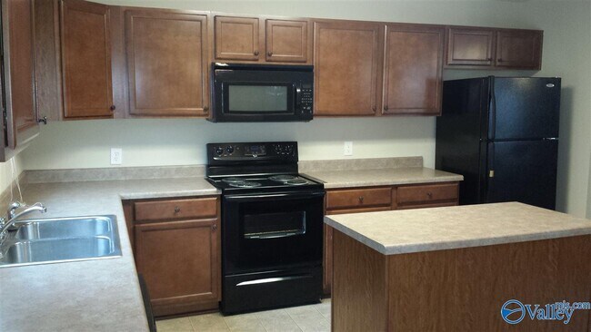 Building Photo - 29972 Westfield Dr