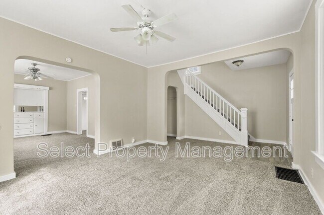 Building Photo - 3712 S Anthony Blvd