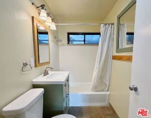 Building Photo - 7601 Kittyhawk Ave