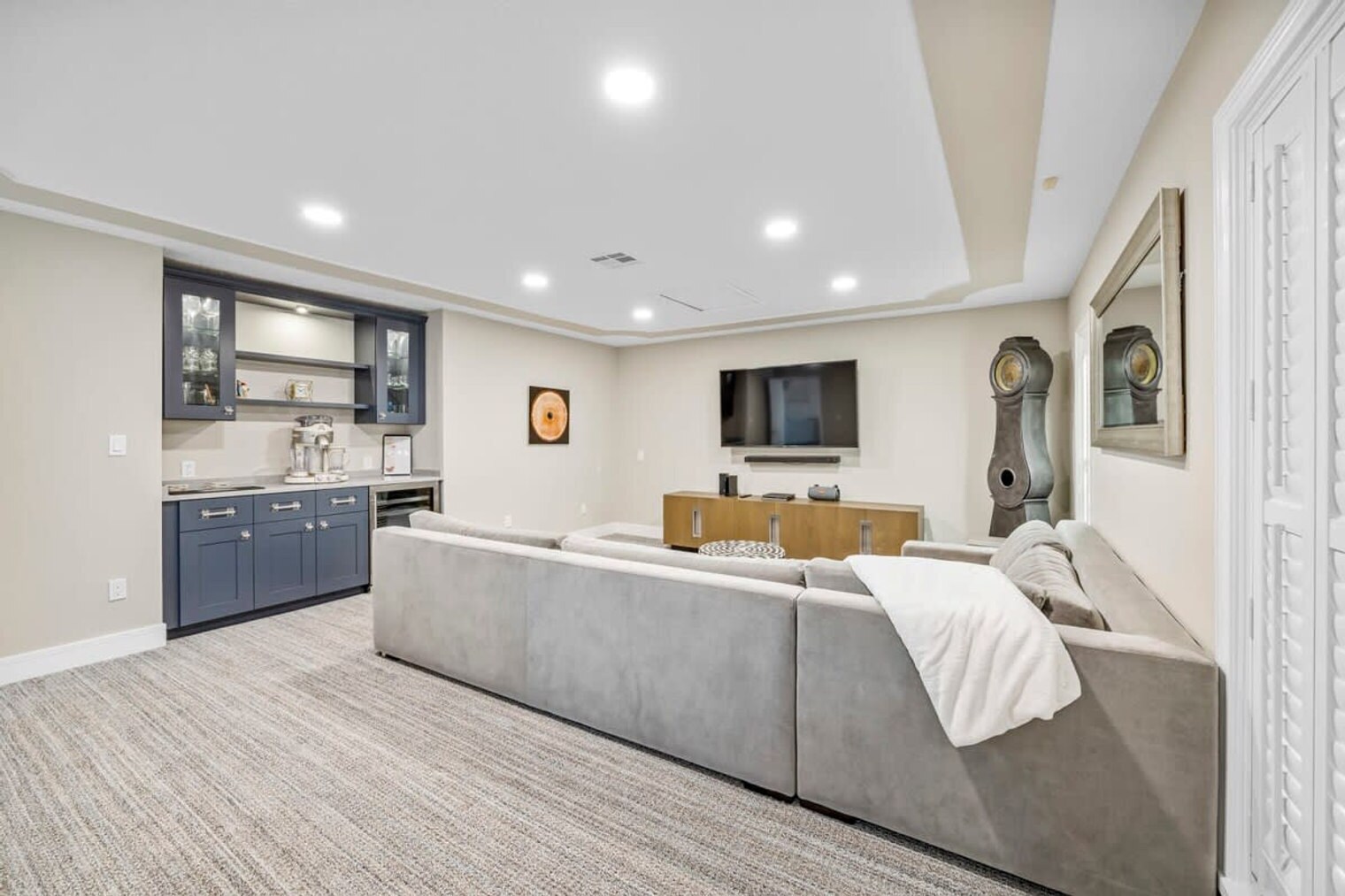 Building Photo - 8130 S Tropical Trail