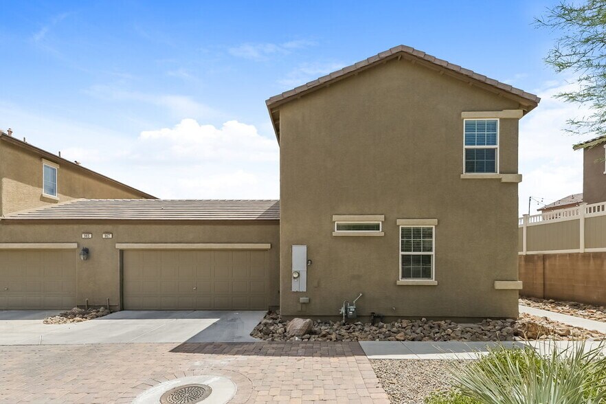 Building Photo - 967 Wembly Hills Pl