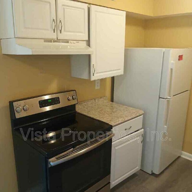 Building Photo - 4119 Glen Hill Manor Dr