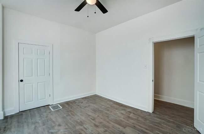 Building Photo - 2228 Reading Rd