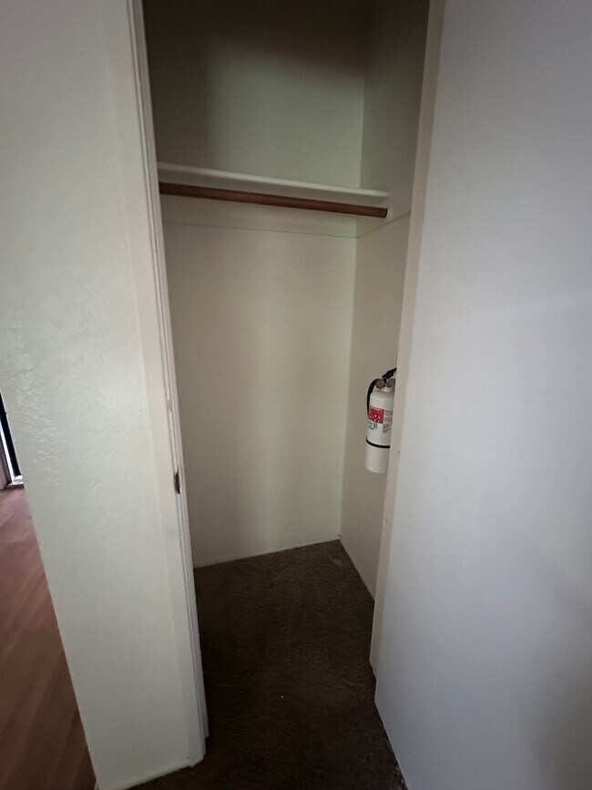Building Photo - 2521 Casita Dr