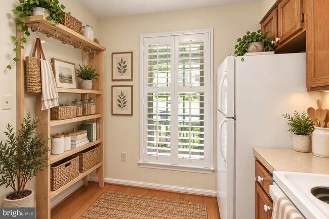 Building Photo - 15067 Maple Glen Ct