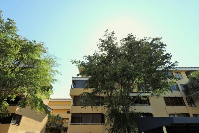 Building Photo - 8335 SW 152nd Ave