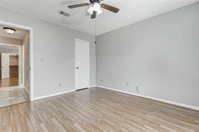 Building Photo - 2511 Planters Row