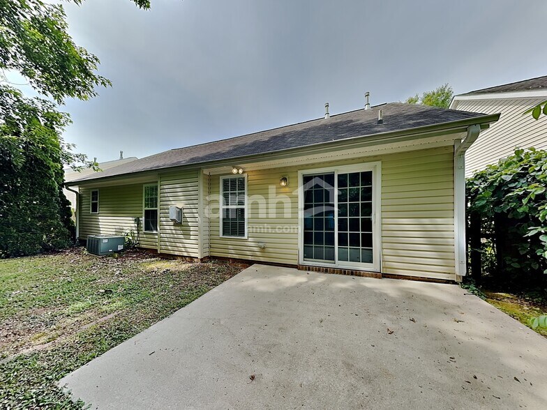 Building Photo - 5910 Bluestem Cir
