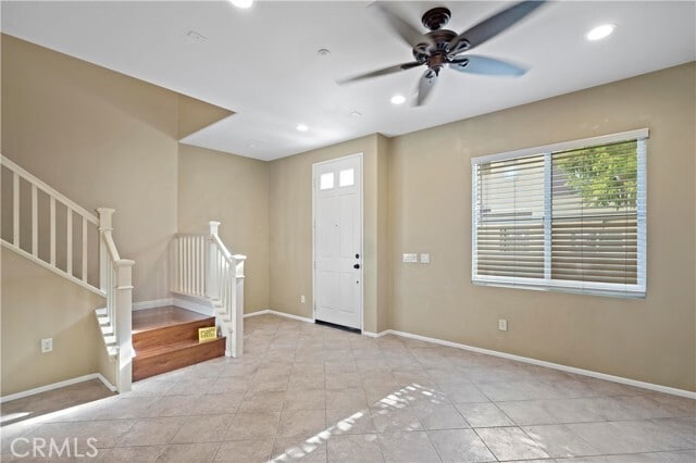 Building Photo - 18 Moonstone