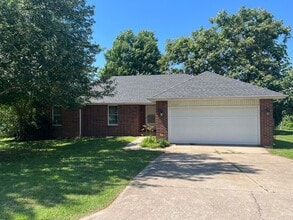 Building Photo - 3 Bedroom with Large Covered Deck in southwest Springfield
