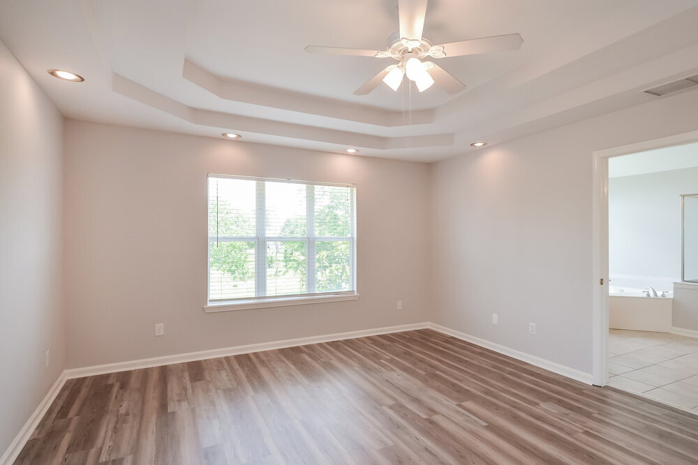 Building Photo - 1962 River Lagoon Trace