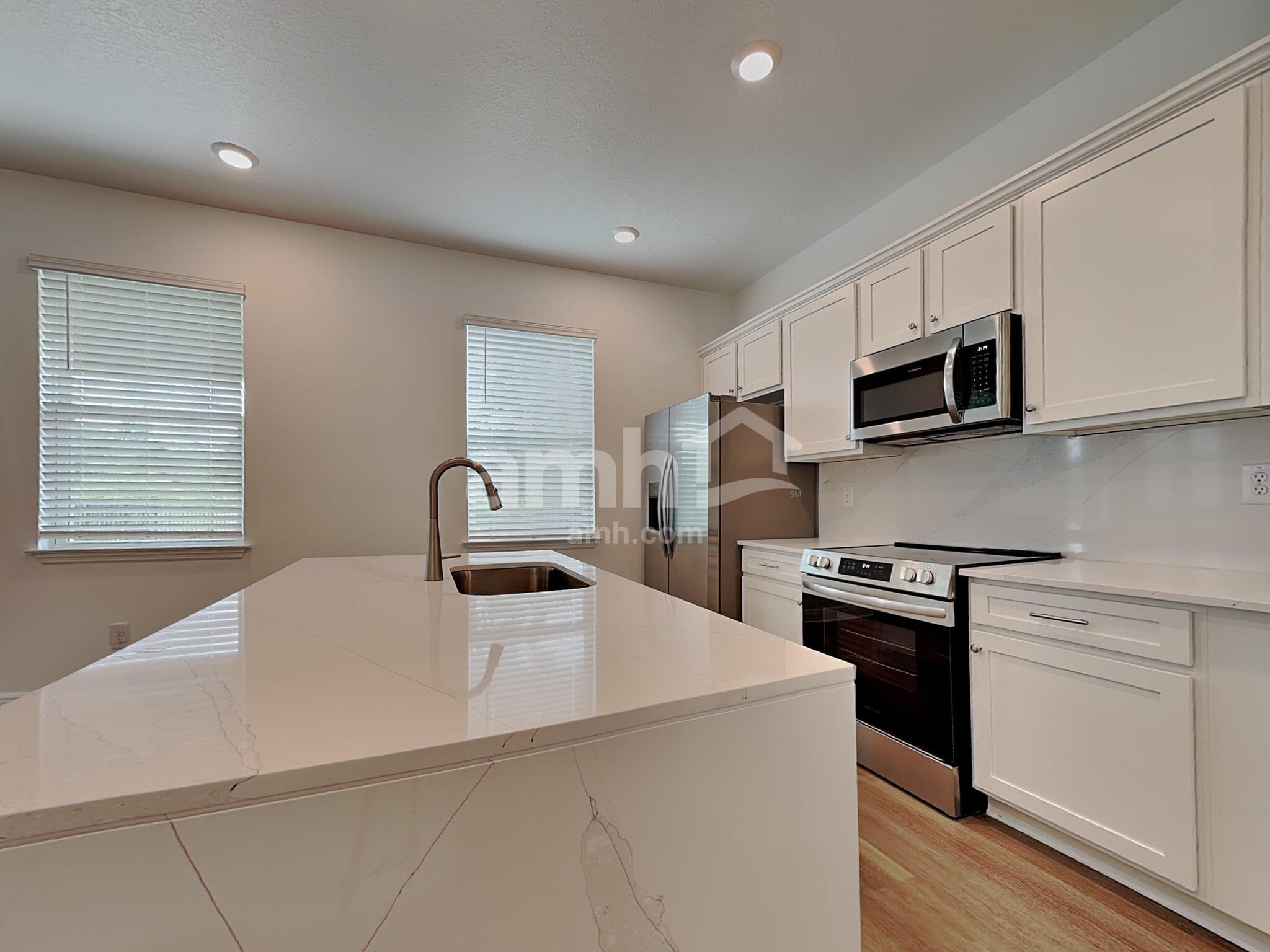 Building Photo - 6757 Atlantic Bch Ave