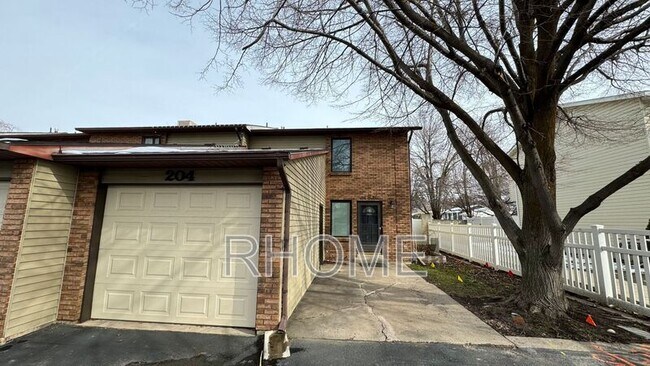 Building Photo - 204 E 735 S