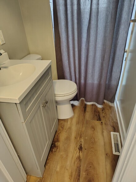 Building Photo - 215 Stockton St