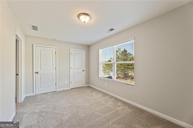 Building Photo - 978 Valley Rock Dr