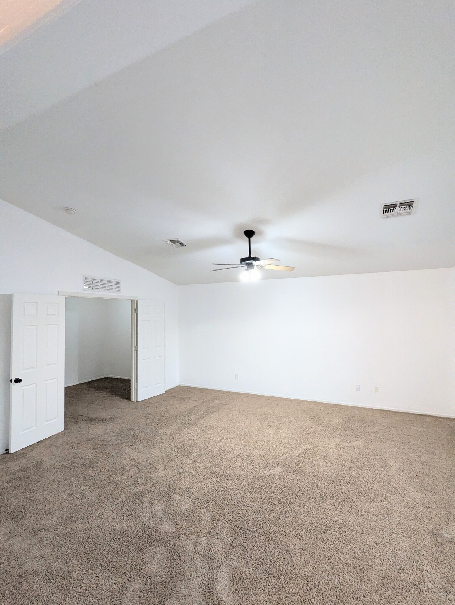 Building Photo - 33966 N Mercedes Dr