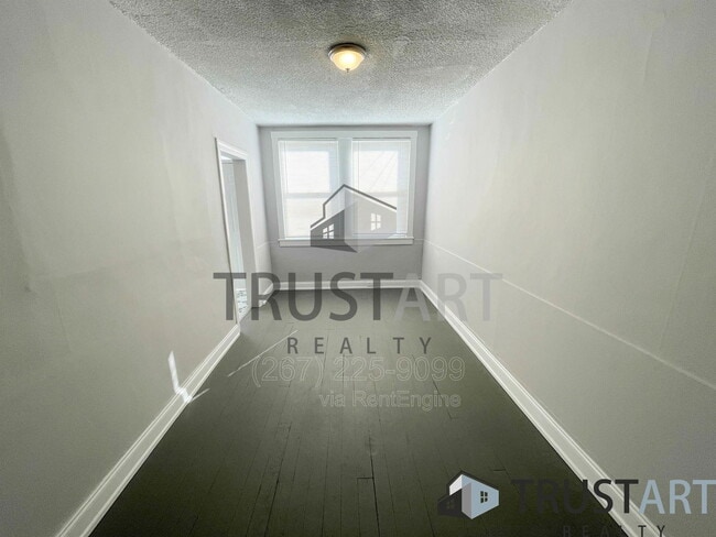 Building Photo - 7152 Theodore St