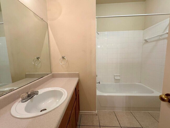 Building Photo - 1717 Constantino Cir