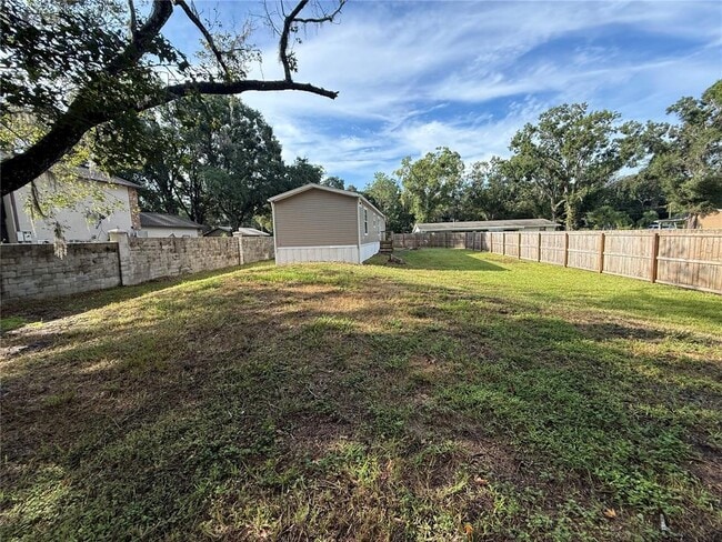 Building Photo - 39141 Bay Ave