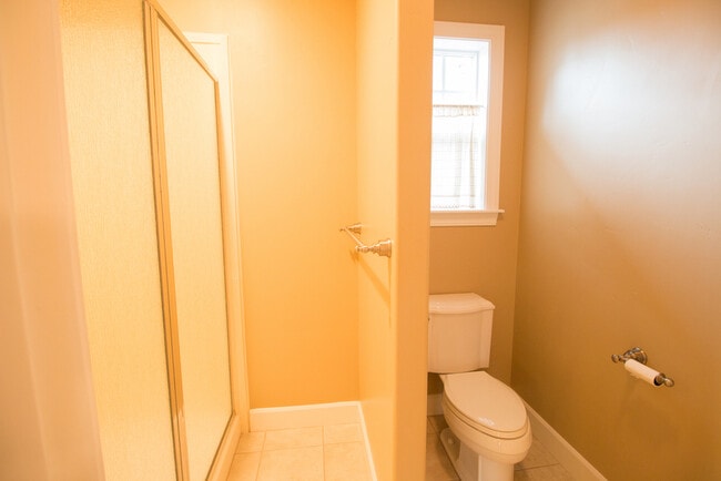 Building Photo - Beautiful Home in Historic Jacksonville