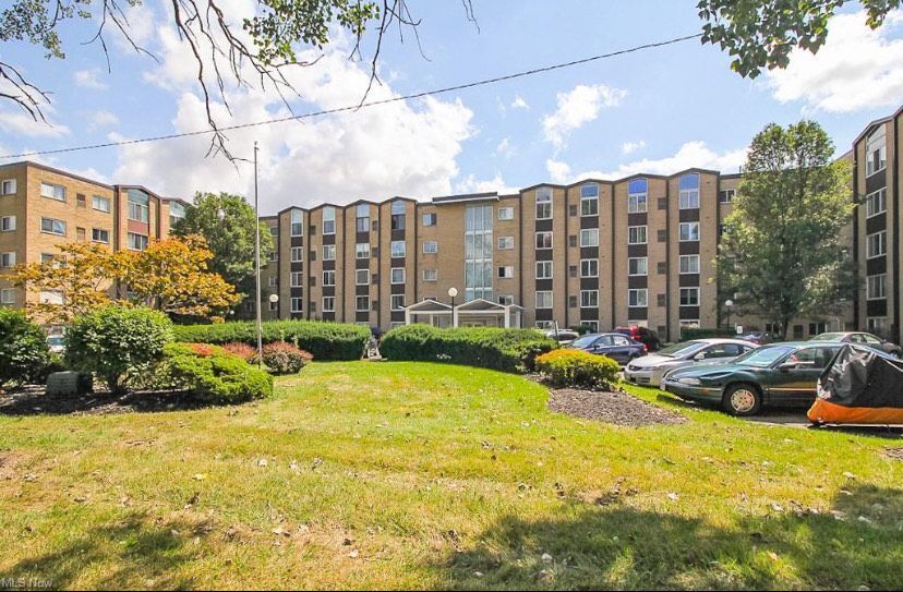 Building Photo - 25735 Lorain Rd