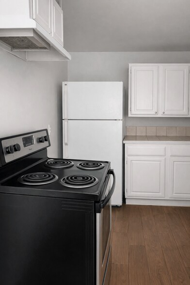 Building Photo - 1901 40th St