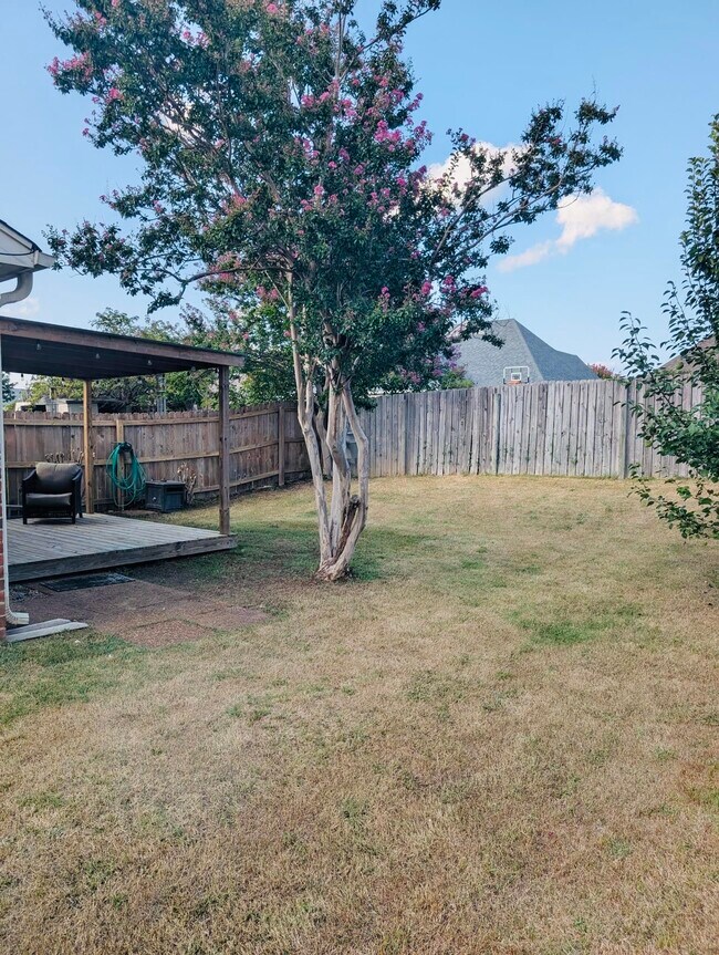 Building Photo - 1470 Estacada Way