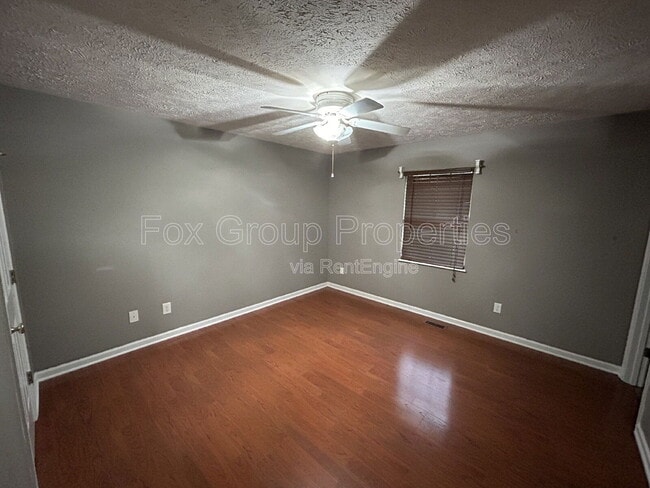 Building Photo - 158 Westscott Dr