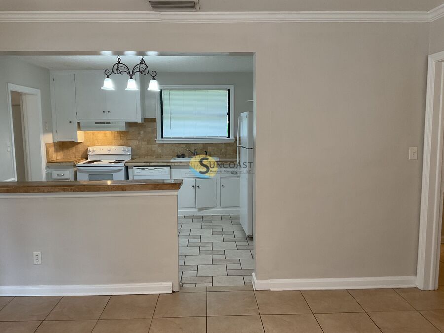 Building Photo - 3721 Colebrooke Dr
