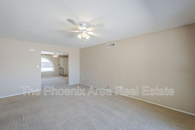 Building Photo - 1556 W Peralta Ave
