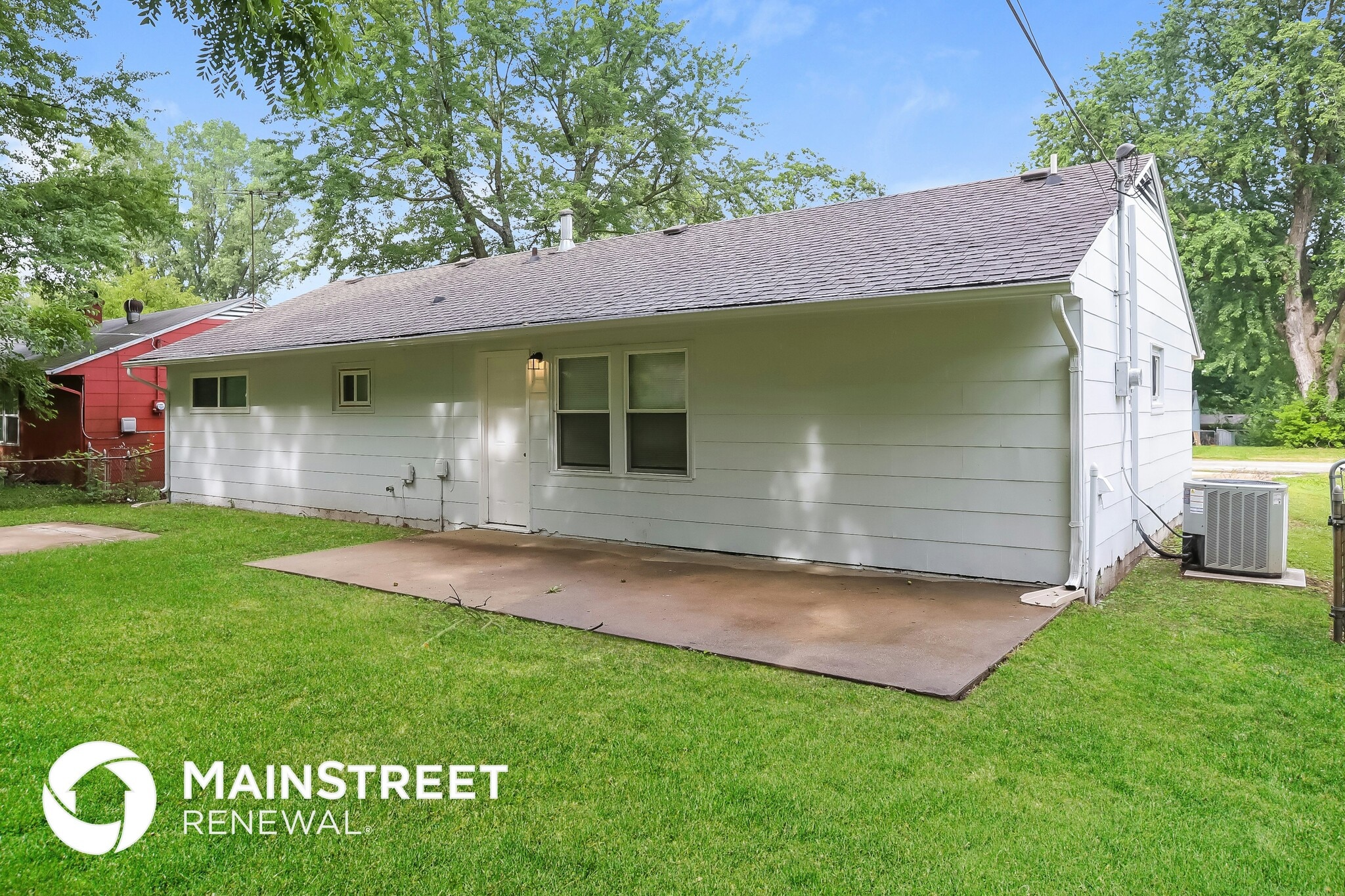 Building Photo - 10903 Bennington Ave