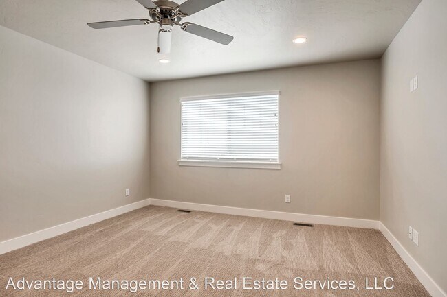 Building Photo - 3 br, 2 bath House - 795 Aspen Circle