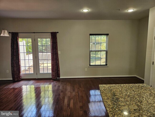 Building Photo - 922 Magnolia Blossom Ct