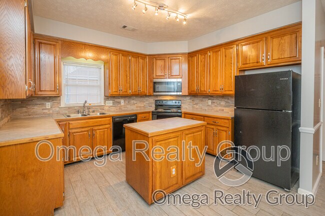 Building Photo - 6928 Cherry Creek Dr