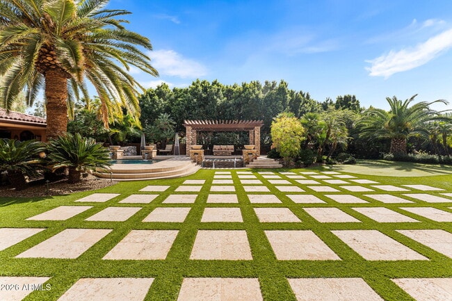 Building Photo - 11571 E Cochise Dr