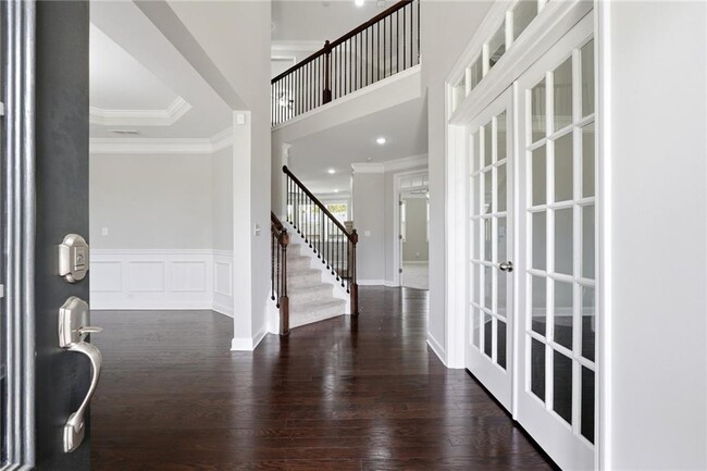 Building Photo - 304 Cochin Dr