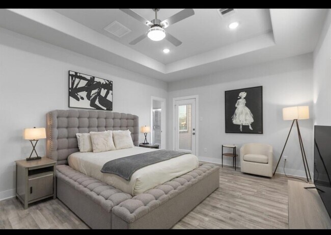 Building Photo - 4681 Bellfort Ave