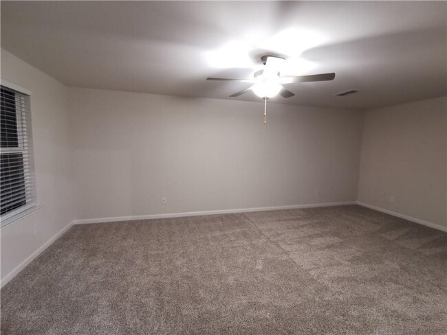 Building Photo - 6025 White Sycamore Pl