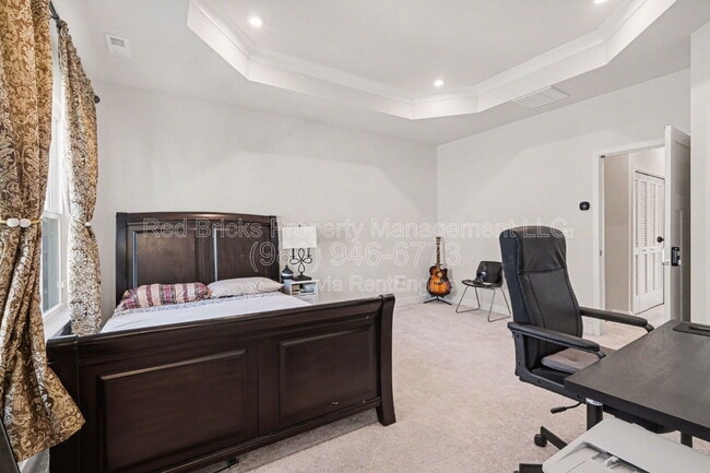 Building Photo - 9306 Mallard Mls Dr